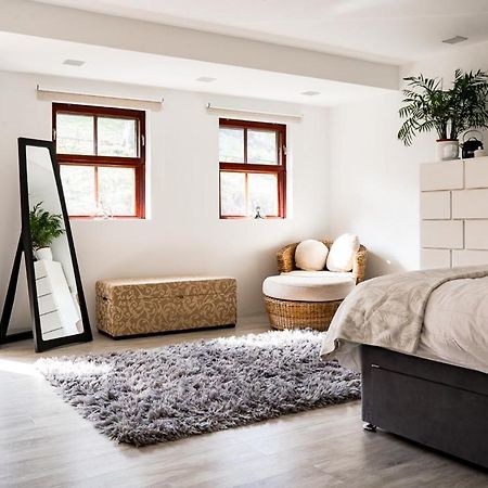 Tholt-Y-Will B&B Sulby  ภายนอก รูปภาพ